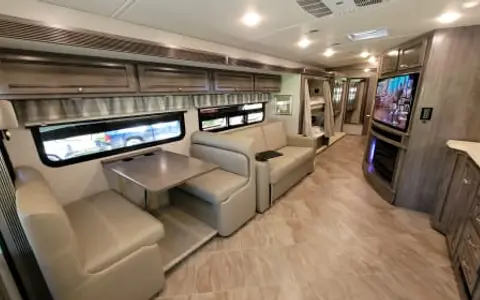 2019 Winnebago Forza 38W Bunk House with 2 Full Bathrooms