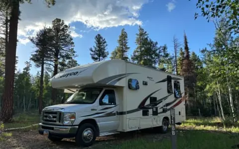 2017 Jayco Redhawk- Easy to Drive, Ready to go!