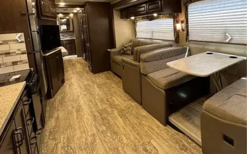 Travis's Thor Motor Coach Hurricane Class A