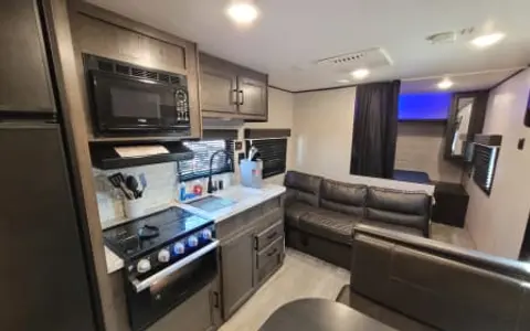 2022 Jayco with bunks!
