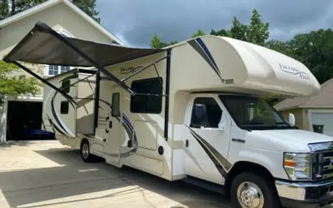 2018 Thor Freedom Elite with Bunkhouse and dual AC