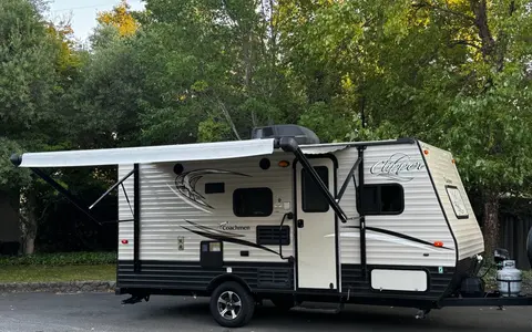 The Family Camper (Free Napa or Sonoma Pick up)