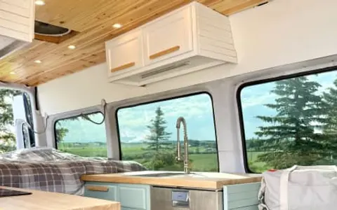 Huck the Adventure Van – Camp Easy. Dog Friendly!