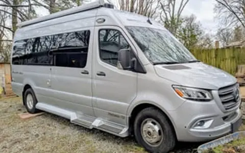 Mercedes sprinter van