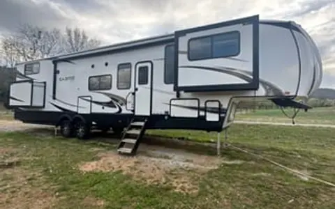 2022 Forest River Sabre HAL 1060