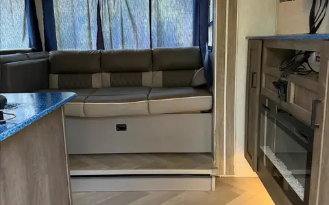 Lesya's Forest River 263BHXL Travel Trailer