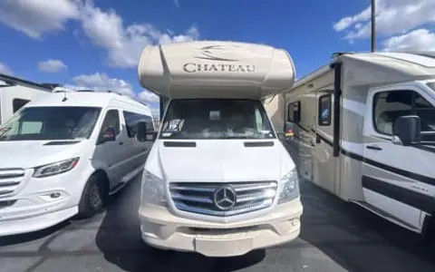 Mercedes Thor Chateau 24FS **Low Miles 18K**