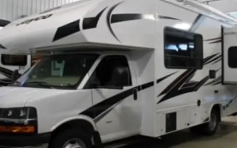 M & L RV Rentals-Introduces Mabel Newer Class C