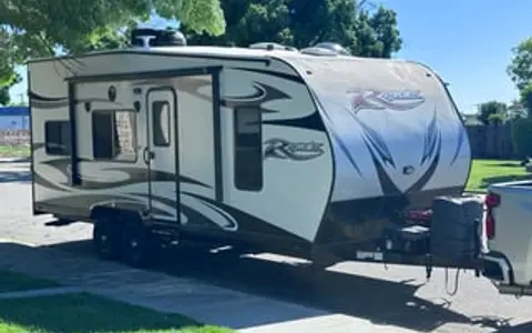 2017 Pacific Coachworks Rage'n 20EX