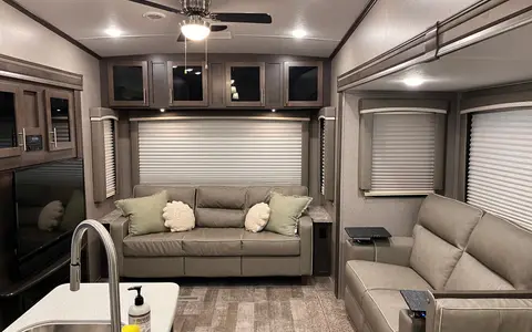 Cozy Coast Escape: 2020 Rockwood Ultra Lite 2888WS