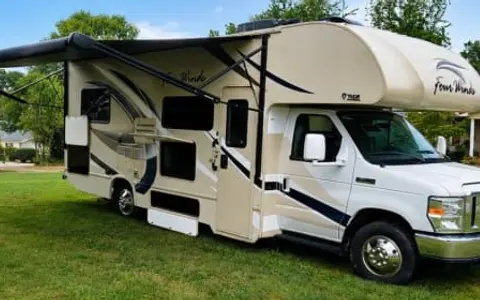 "Titan" 2018 Thor Four Winds-NRG and West Virginia Delivery and Pick up