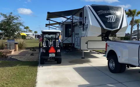 David's Grand Design 41G Momentum Fifth Wheel