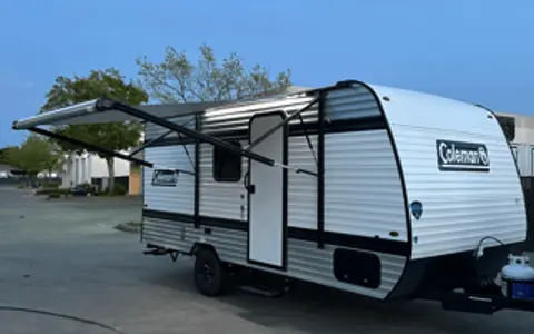 2025 Coleman 17B Cozy Nomad