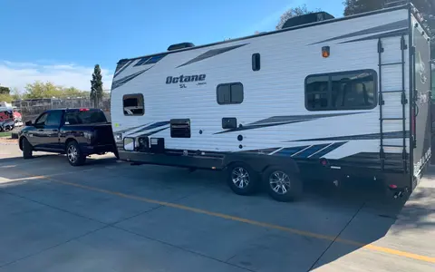 Family friendly Jayco Octane 222 ultra light Toy Hauler