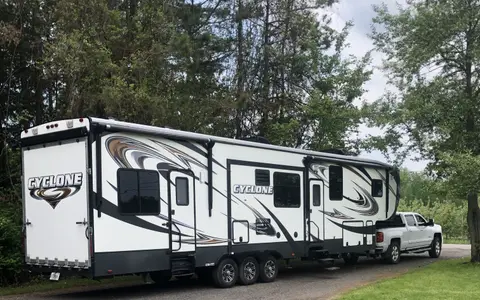 Lindsay's Heartland Cyclone Toy Hauler Fifth Wheel