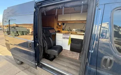 "BlueJean" - 2021 ProMaster HEAT / PORTABLE TOILET / PET FRIENDLY