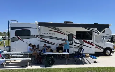 BBFAM RV Rentals 2021 Thor Four Winds