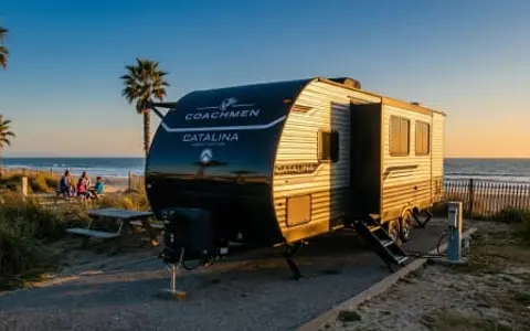 T5 - 2025 Catalina Legacy Edition - STAR-LINK WIFI Equipped SLEEPS 10- PREM