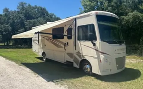 2017 Winnebago Vista 29VE