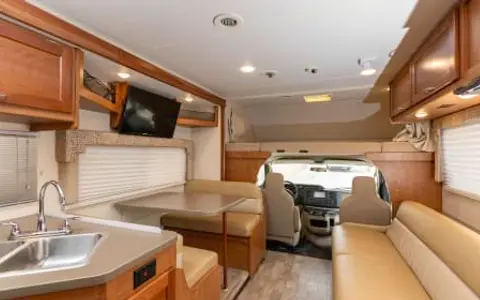 #12 Winnebago Spirit