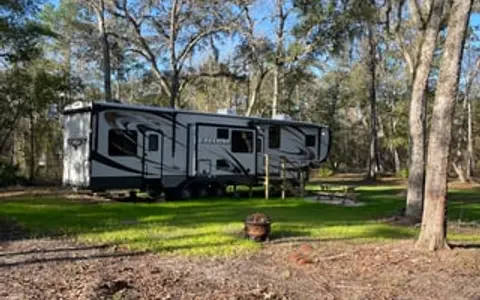 Suwannee River Reelaxtion Retreat