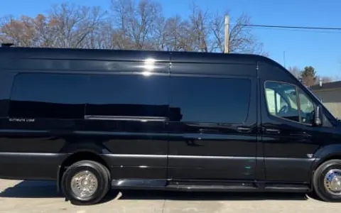 Mercedes Luxury Custom Limo