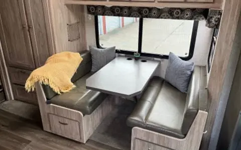2017 Forest River Sunseeker MBS