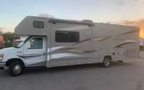 2014 Winnebago Minnie Winnie 31K