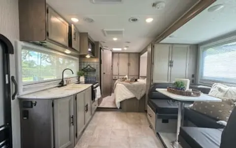 The Relax n Roamer ~ NEW Mercedes Prism ~ Full Slide Out ~ Dreamy Diesel