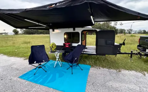 2025 Hiker Highway Deluxe Travel Trailer