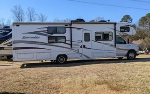 2017 Forest River RV Sunseeker 3170DS Ford