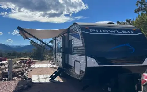 Cozy Camper (2022 Heartland Prowler)