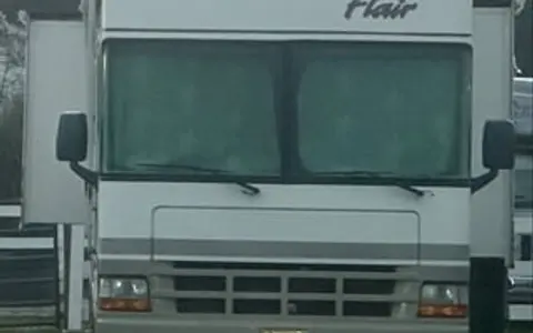 2003 Fleetwood Flair Class A