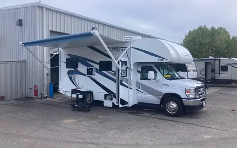 Ulindo Thor Motor Coach Freedom Elite Class C