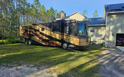 Chad's Travel Supreme 45DS Select Class A
