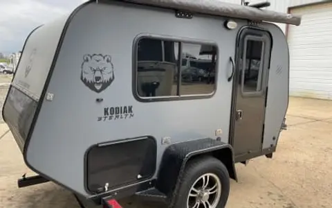 2020 RUSTIC TRAIL KODIAK STEALTH
