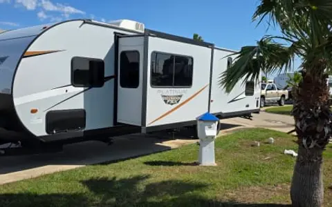 2024 Wildwood Platinum 29ft Luxe family adventure RV Family