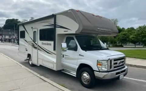 2016 Winnebago Minnie Winnie 25B