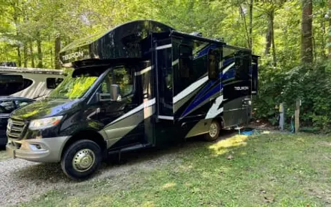 Tibby | Luxury Mercedes Sprinter RV | Easy to Drive | Pet Friendly