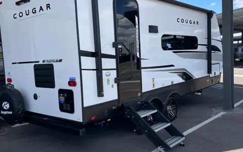 RICHARD's Keystone Cougar Travel Trailer