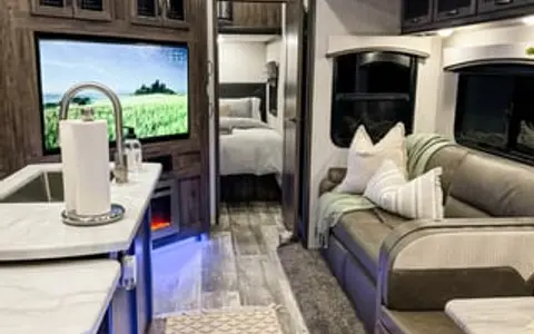NEW (2) Bedroom 5th Wheel - Sierra 3440BH