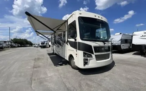 2023 Coachmen Mirada 32LS – Family Adventure Ready