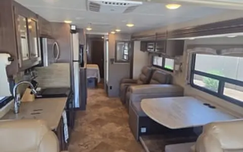 2 Baths, Washer/Dryer, 2 A/Cs, King Bed, Sleeps 6