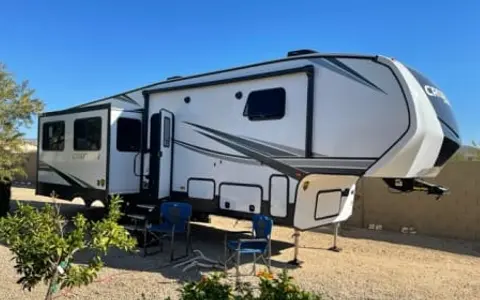 2021 Crossroads RV Cruiser Aire--Spacious, Beautiful and Immaculate