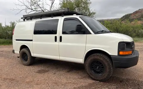 Brad's Chevrolet Express AWD Campervan