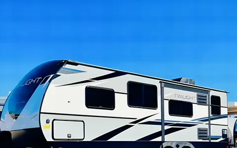 New 2021 Twilight 2400 ** WITH SOLAR & CAMERA**