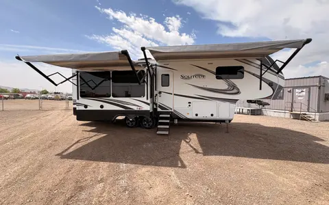Spacious & Serene: Grand Design Solitude Escape