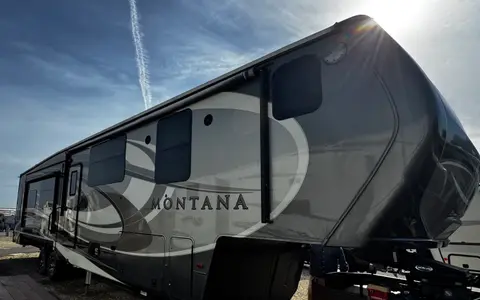 Keystone Montana Fifth Wheel