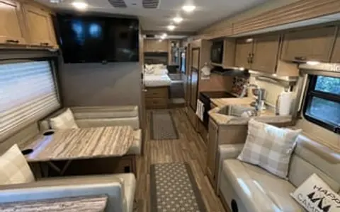 2018 Thor Motor Coach ACE 30.1 “Big Emma”