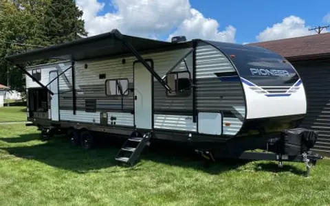 Heartland Pioneer: Your Ultimate Travel Companion!